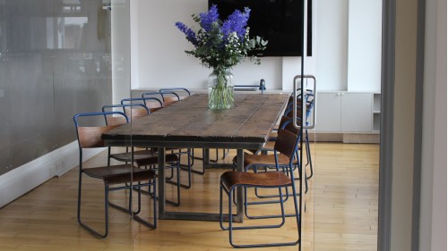 ENDÜSTRİYEL TASARIM ESKİTME AHŞAP TOPLANTI MASASI - OFS800