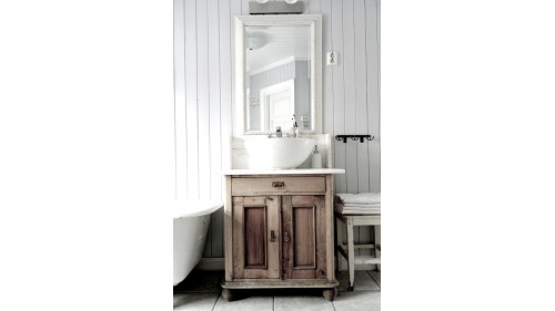 ESKİTME AHŞAP KÜÇÜK BANYO DOLABI MODELLERİ - BD113